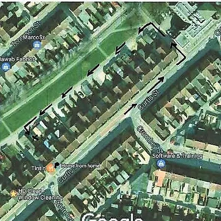 Swindon Home From Home 2 - Entercloud9Sa Exterior foto